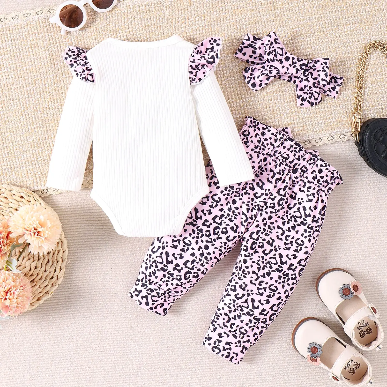 2 Pieces Set Baby Kid Girls Love heart Rompers And Leopard Pants Wholesale 24011118