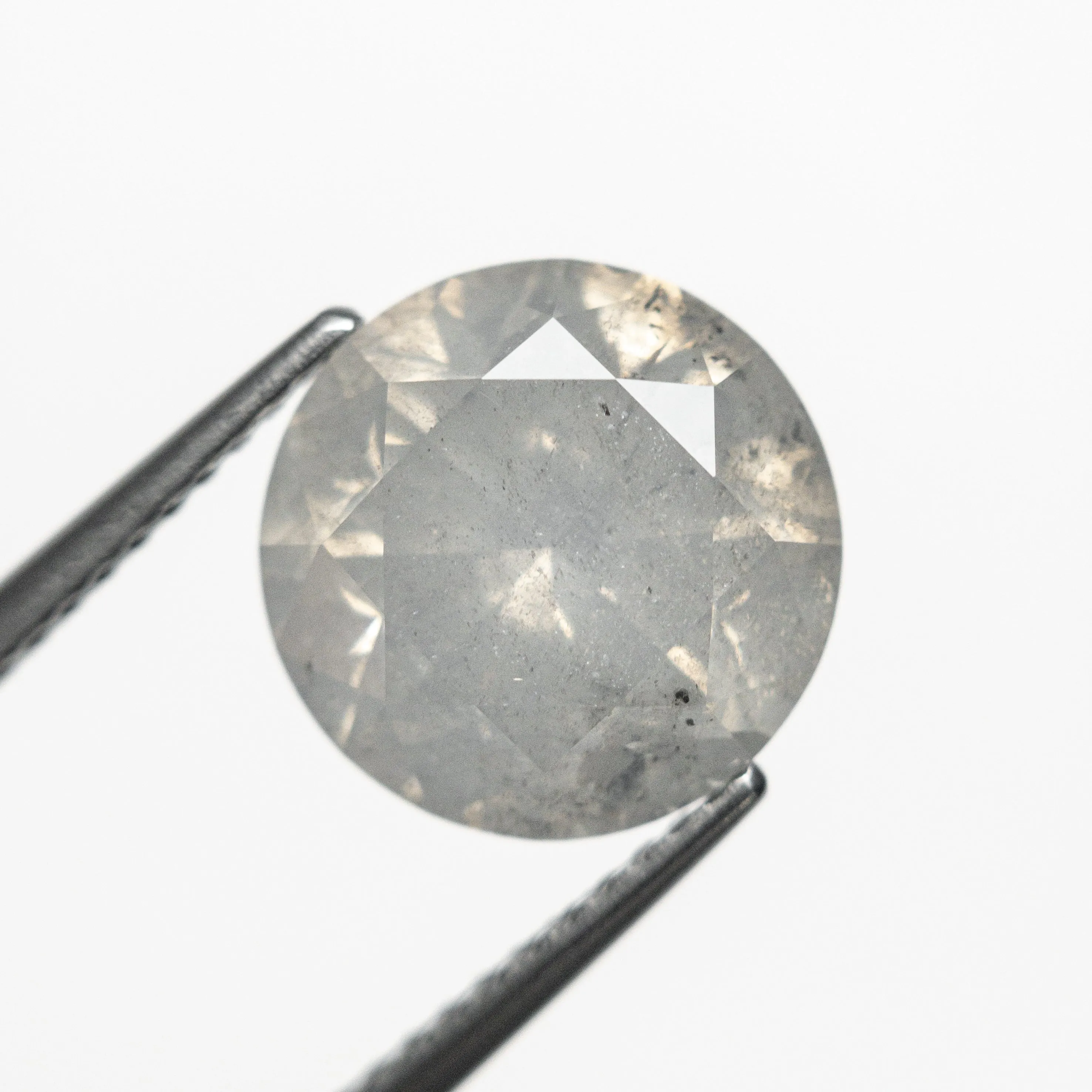 Fancy White Brilliant Diamond - 4.75ct Round