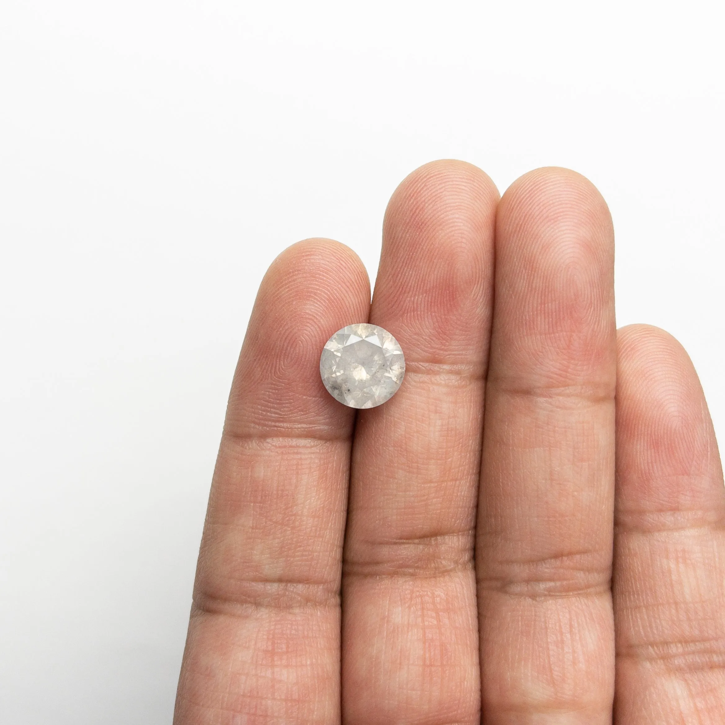 Fancy White Brilliant Diamond - 4.75ct Round