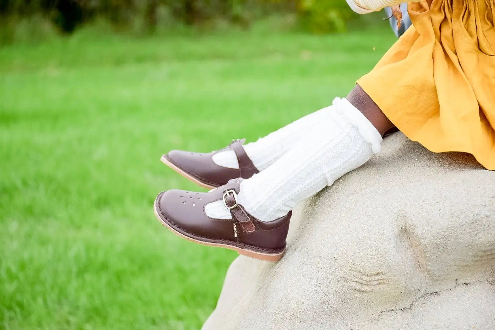 L'Amour Girls Classic 751 Brown Leather Mary Janes